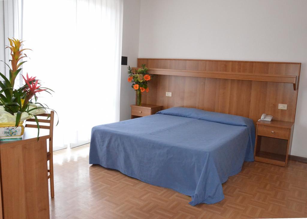 Hotel Aspe Bibione Bilik gambar