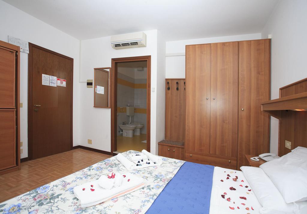 Hotel Aspe Bibione Luaran gambar